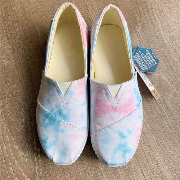 Toms Slip-on Shoes - Picture 15 of 15